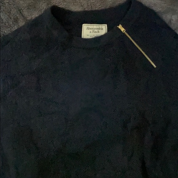 Sweater - Picture 2 of 2